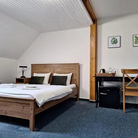 Guest house Fenix 3*